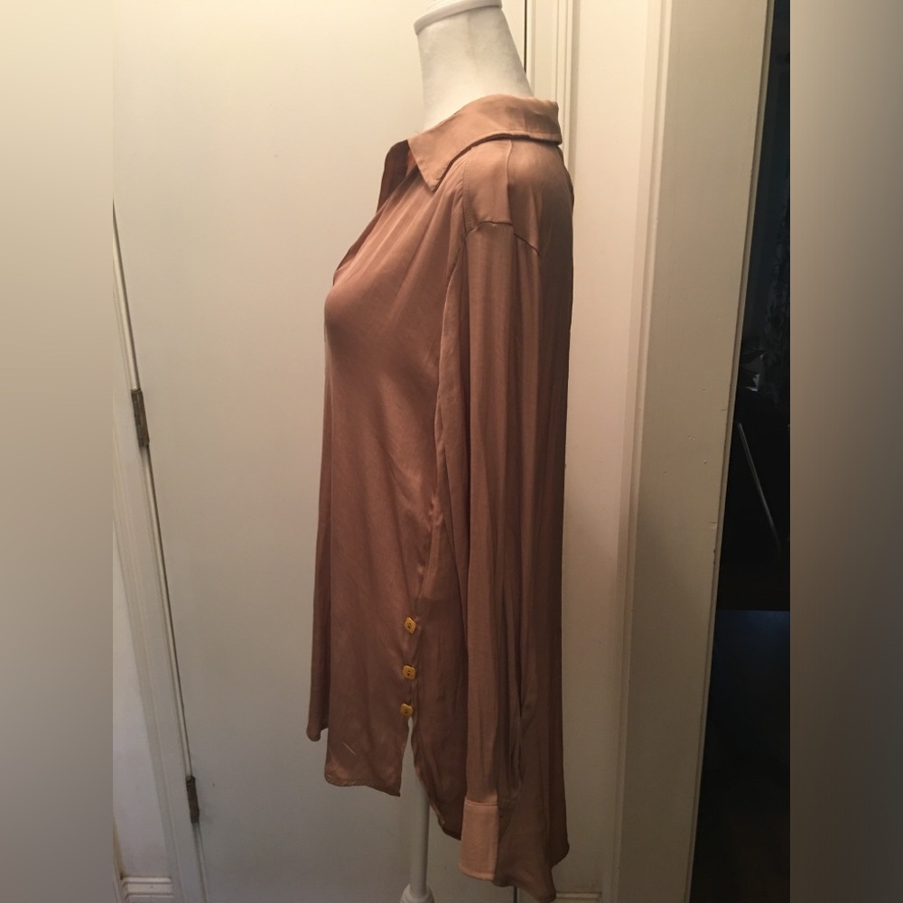 NWT Cupid High-Low Top